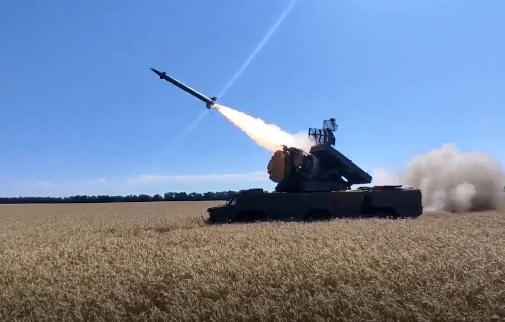 Украинский истребитель Су-27 сбит в районе Барвенково Харьковской области